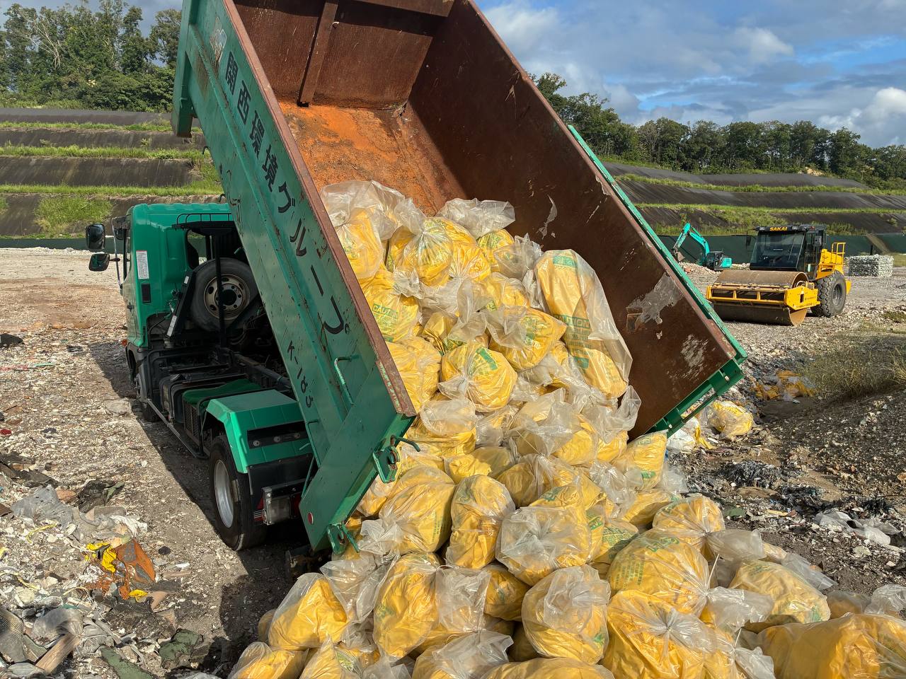 アスベスト除去工事